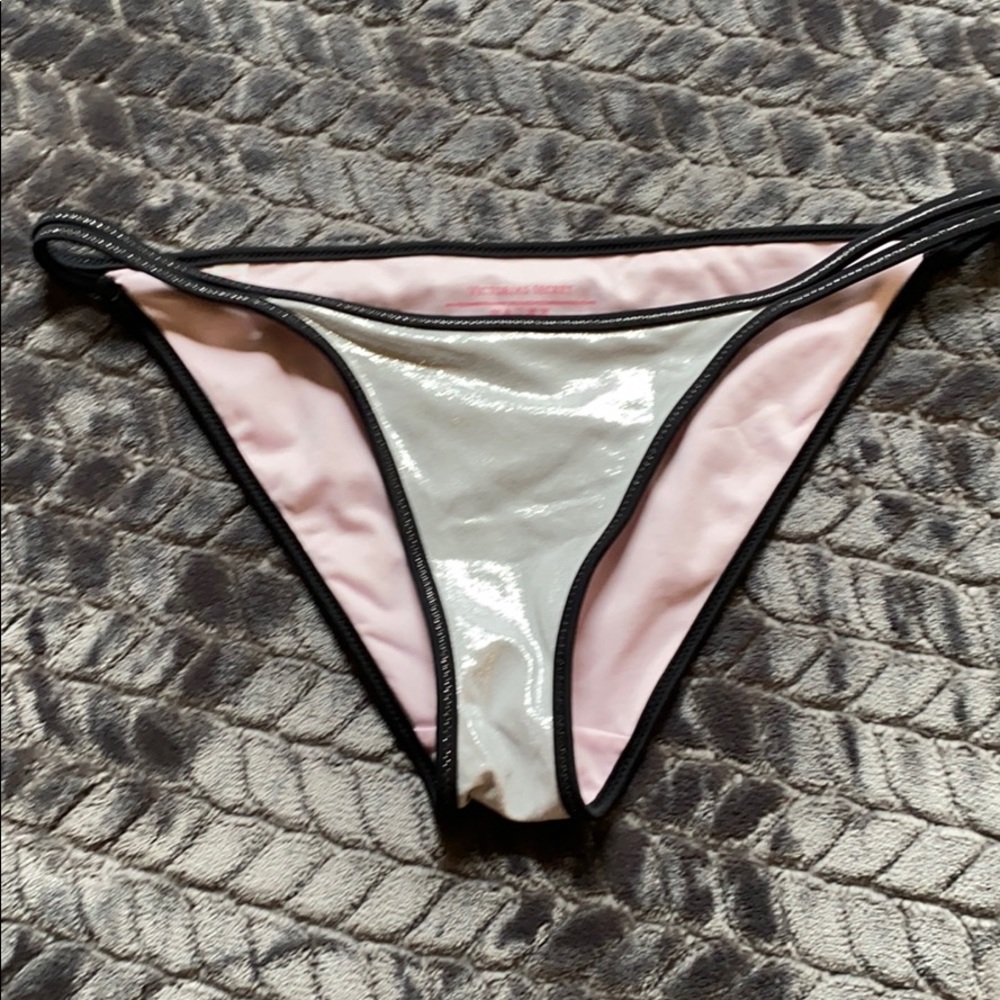 Bikini bottom